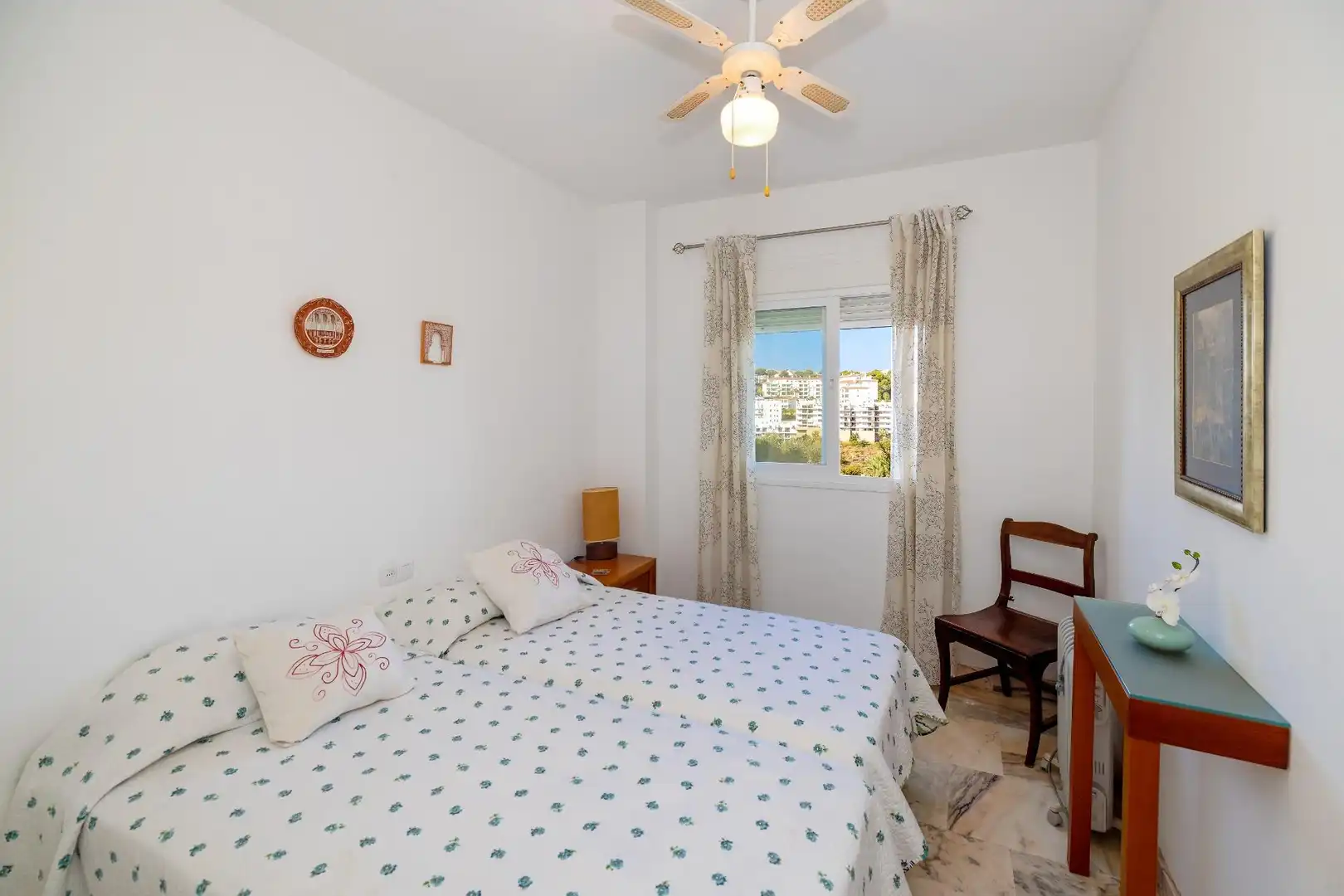 Bedroom of Flat for sale in Mijas  with Air Conditioner, Terrace and Storage room