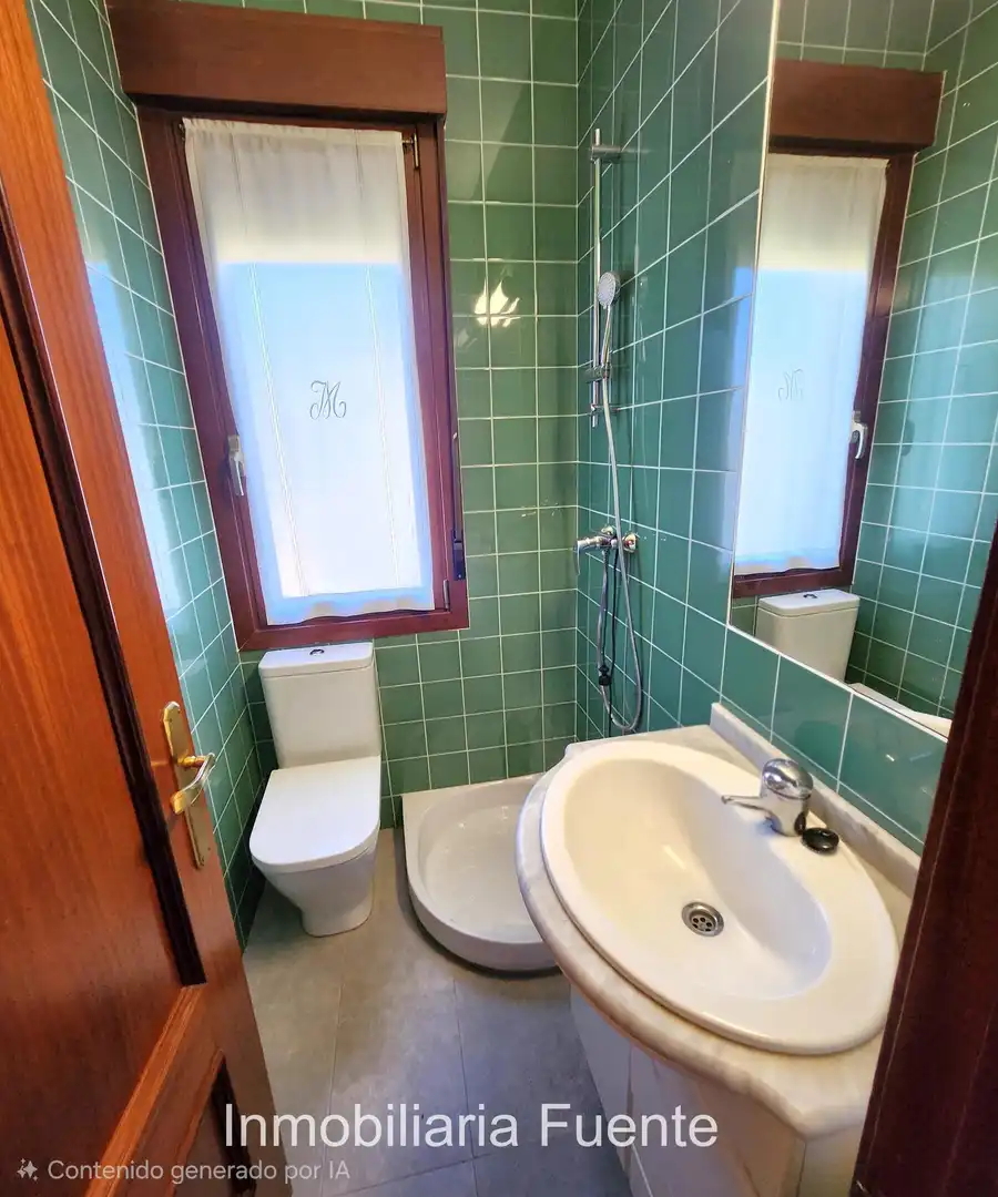Baño de Casa o chalet en venta en Zalla  con Calefacción, Jardín privado y Terraza
