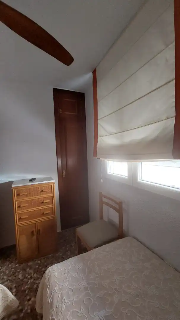 Schlafzimmer von Einfamilien-Reihenhaus zum Verkauf in La Manga del Mar Menor mit Klimaanlage, Heizung und Terrasse