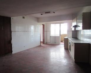 Kitchen of Flat for sale in Neda