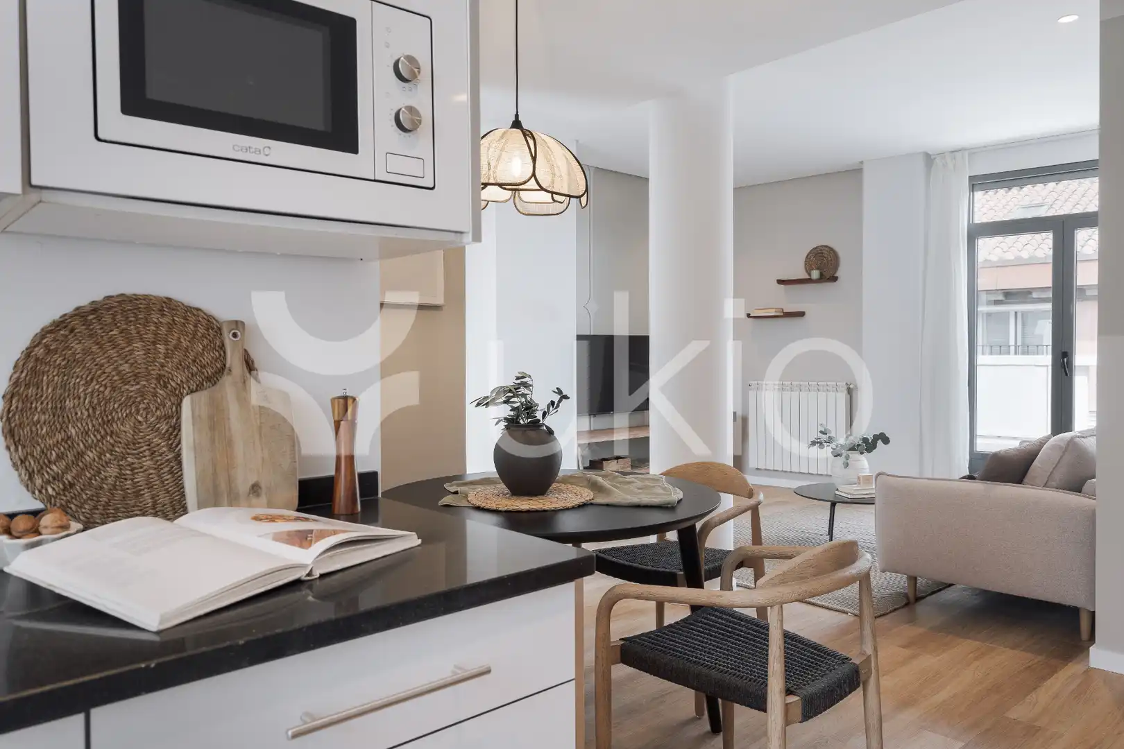 Cuina de Apartament de lloguer en Madrid amb Aire condicionat, Calefacció i Terrassa
