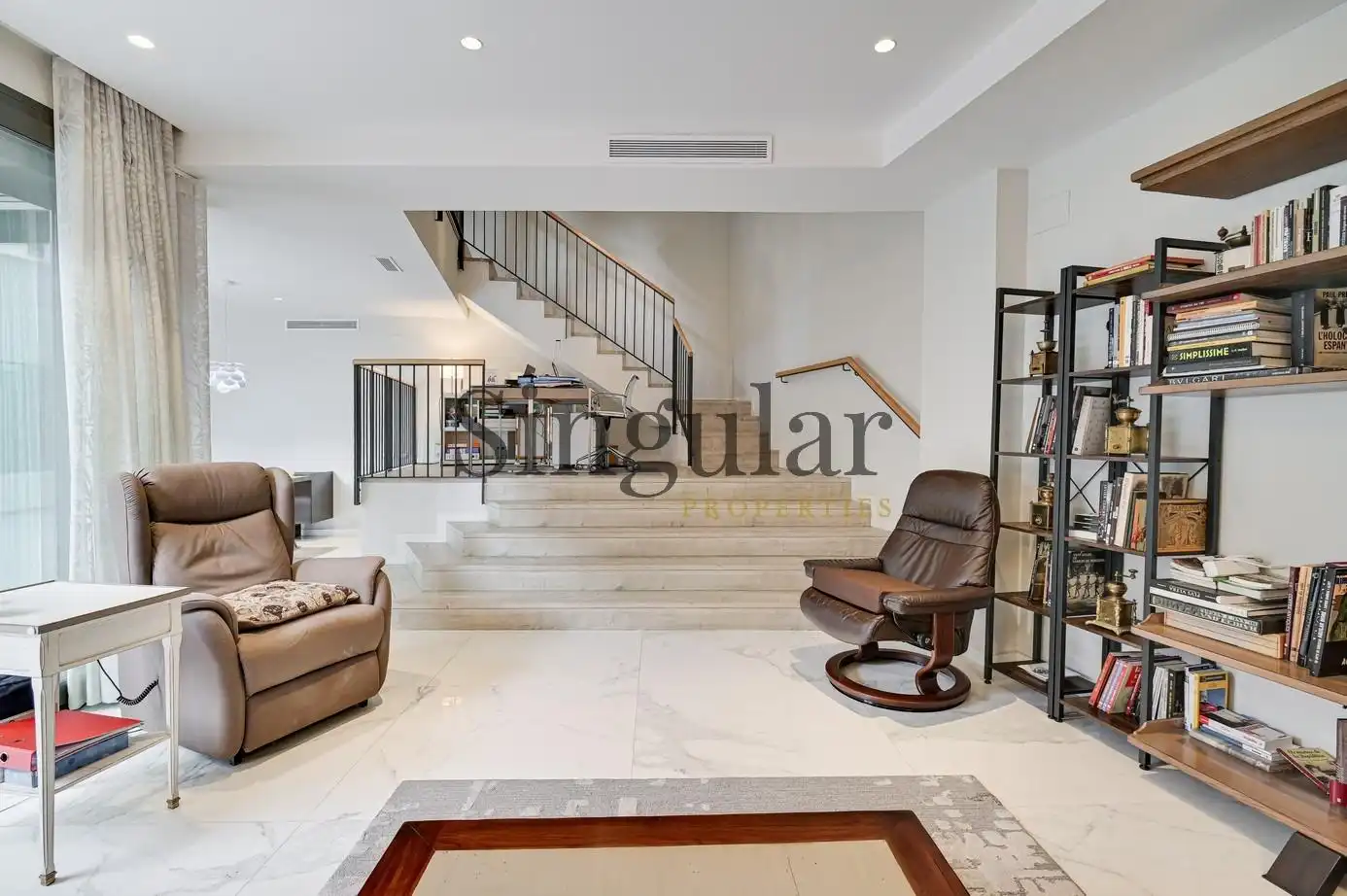 Sala de estar de Piso en venta en Barcelona con Aire acondicionado, Calefacción y Jardín privado