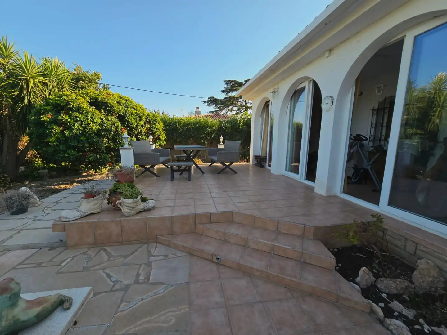 Terrassa de Casa o xalet en venda en Mont-roig del Camp amb Jardí privat, Traster i Piscina