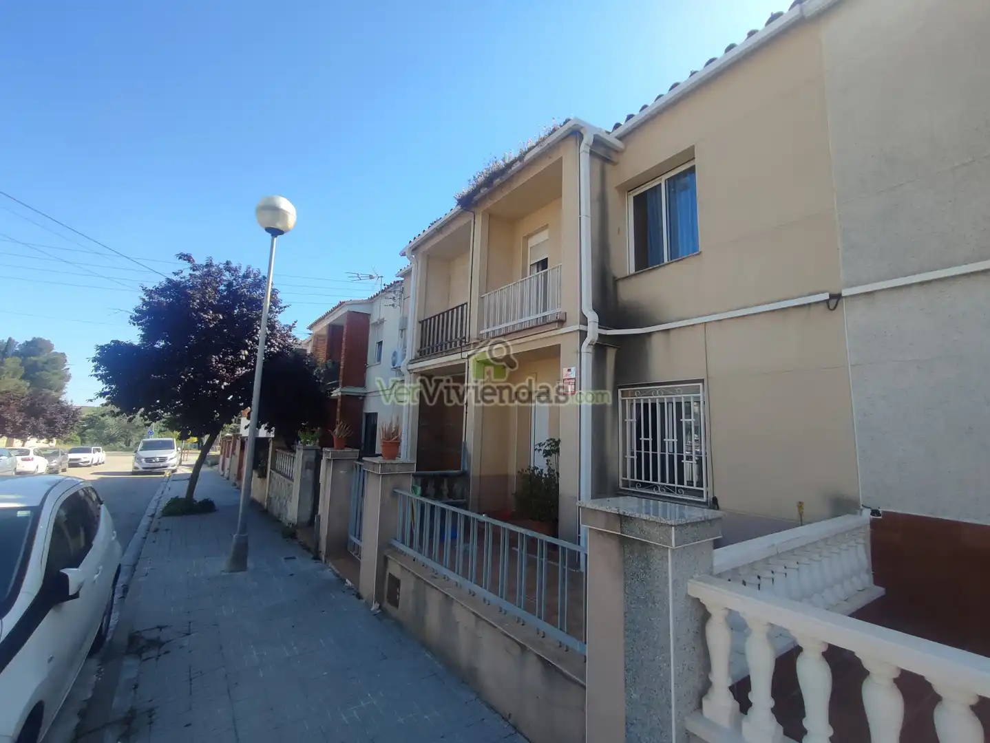 Vista exterior de Casa adosada en venda en Piera amb Jardí privat, Terrassa i Balcó