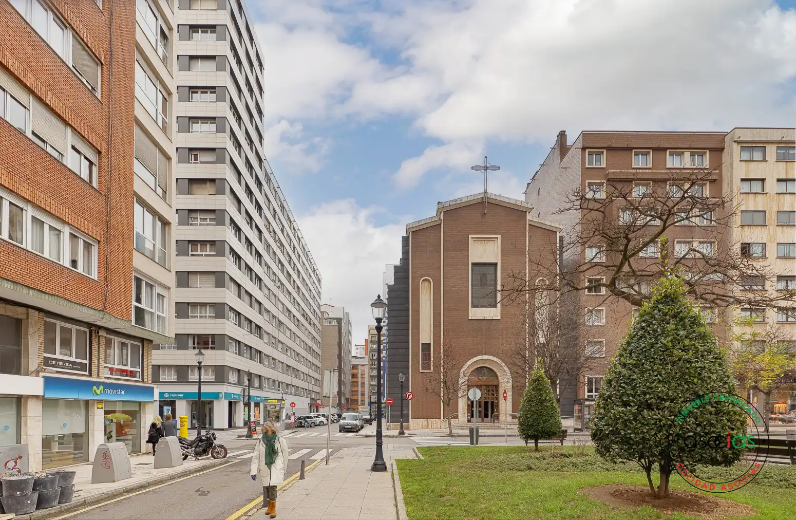 Vista exterior de Pis en venda en Gijón  amb Calefacció, Parquet i Traster