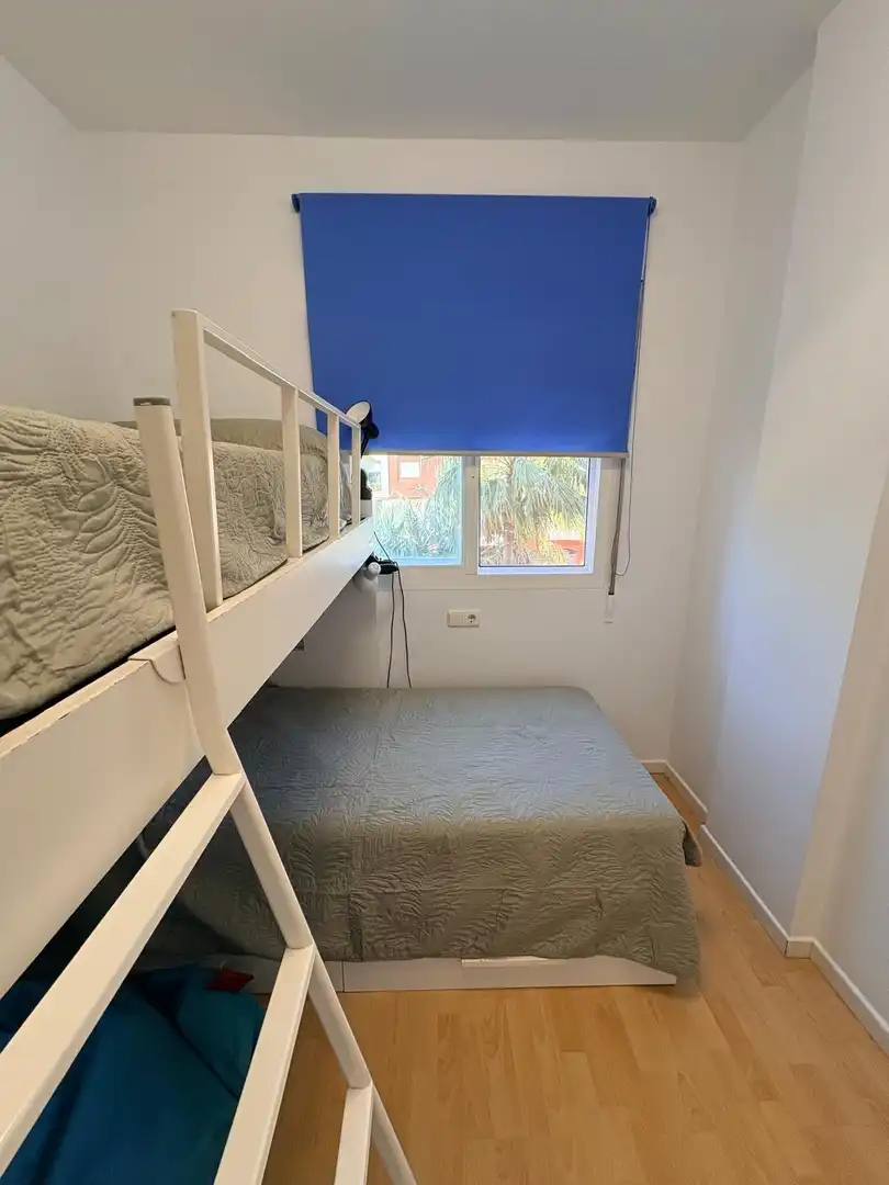 Habitación de Piso de alquiler en Motril con Jardín privado, Terraza y Amueblado