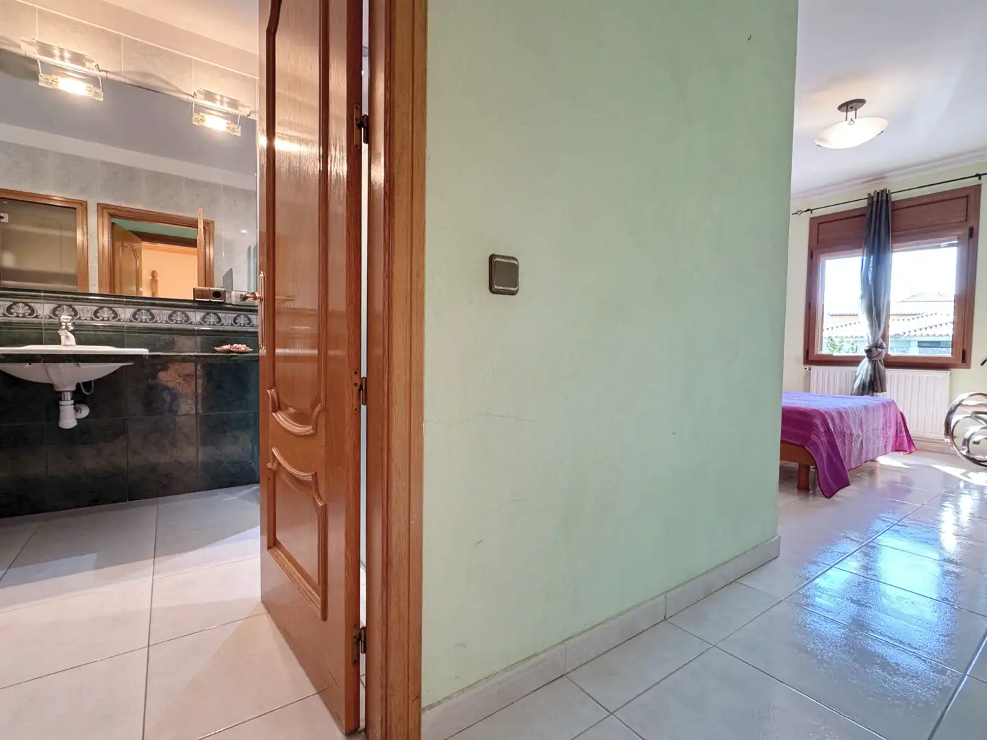 Houses for sale in Viladamat  with Air Conditioner, Heating and Private garden