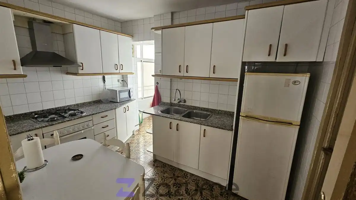 Flat for rent in Calle Pintor Joaquín, San Antón