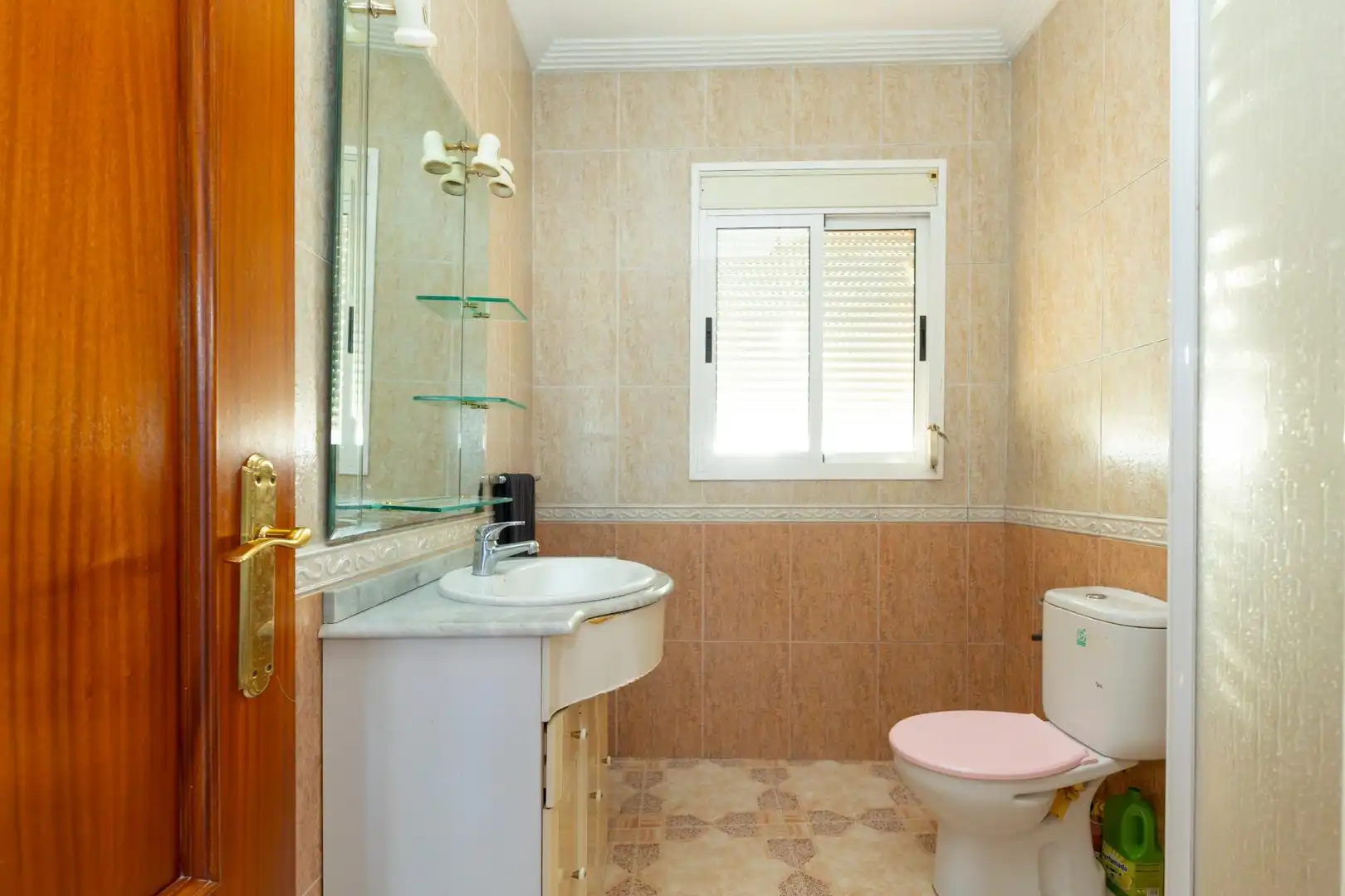Baño de Casa o chalet en venta en Isla Mayor con Aire acondicionado, Calefacción y Terraza