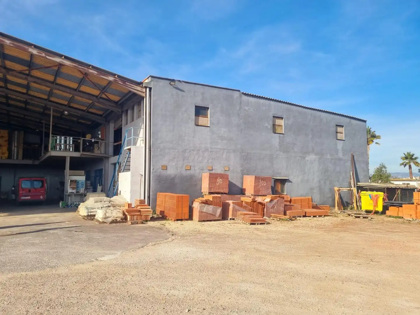 Nau industrial en venda a Avenida de la Ràpita,, Valletes - Xiribecs