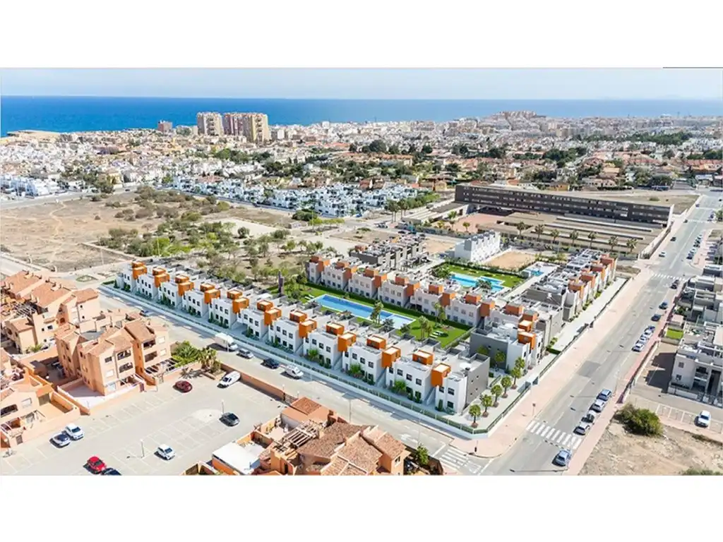 Bungalow avec piscine à vendre à Nueva Torrevieja - Aguas Nuevas, imagen 2
