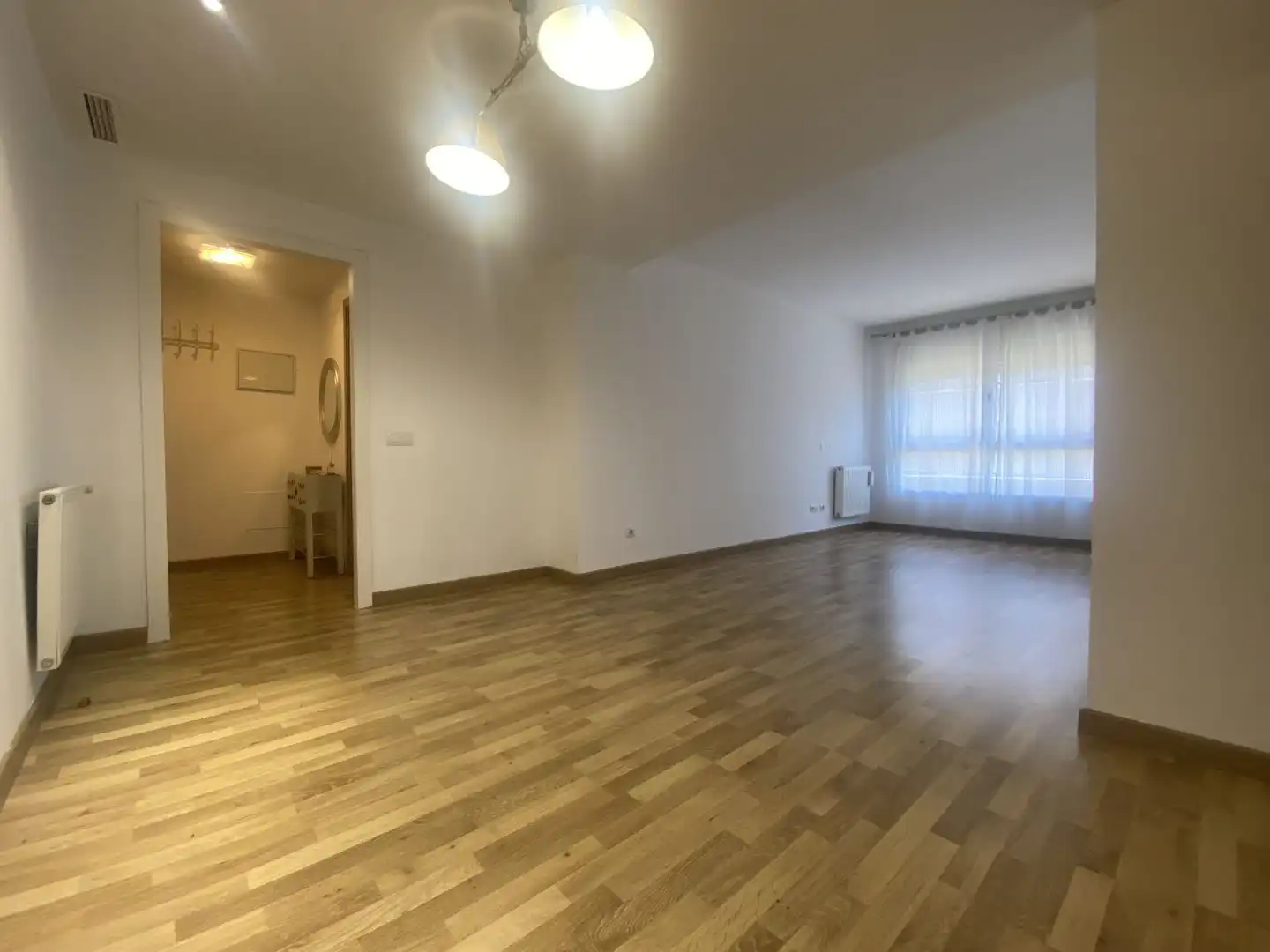 Sala d'estar de Pis de lloguer en Torrejón de Ardoz amb Aire condicionat, Calefacció i Parquet