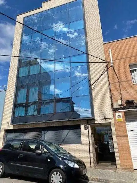 Vista exterior de Pis en venda en Terrassa