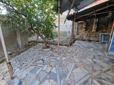 Casa amb balcó en venda a Fernán-Núñez
