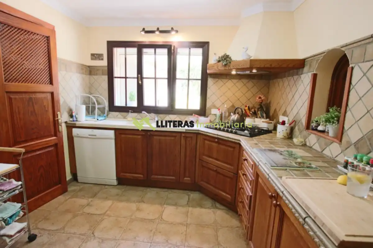 Küche von Country house zum Verkauf in Inca mit Klimaanlage, Privatgarten und Terrasse