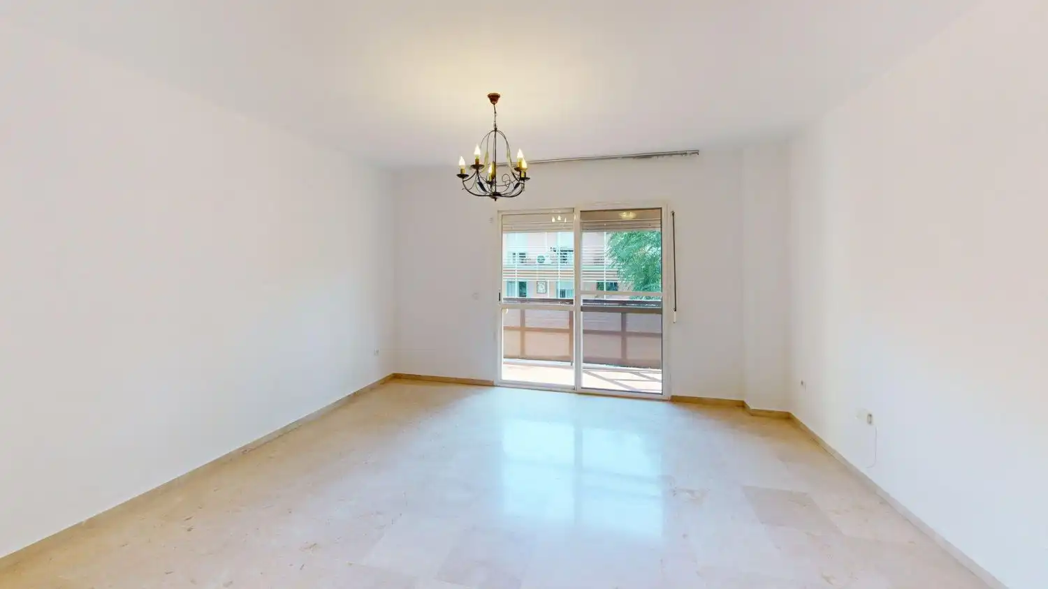 Sala d'estar de Pis de lloguer en Sevilla amb Aire condicionat i Terrassa