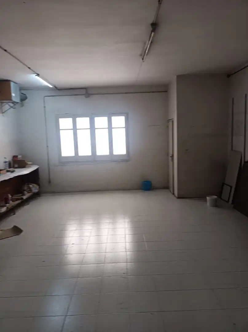 Geschaftsraum zur Miete in Santa Coloma de Gramenet mit Parkett und Alarm
