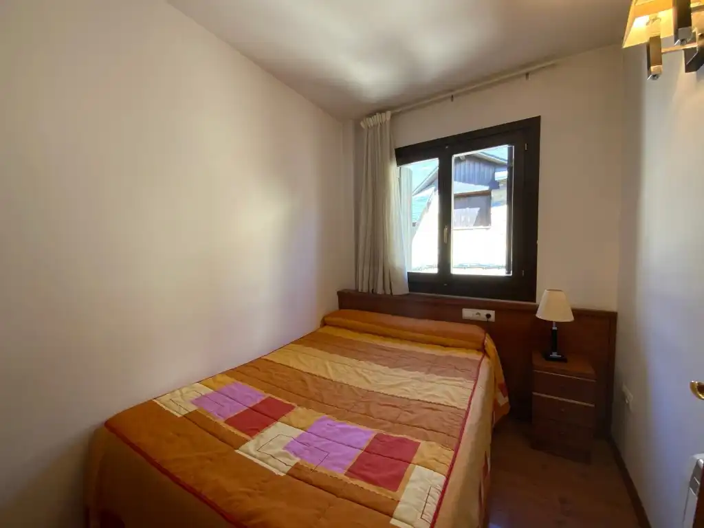 Habitación de Apartamento en venta en Sahún con Balcón