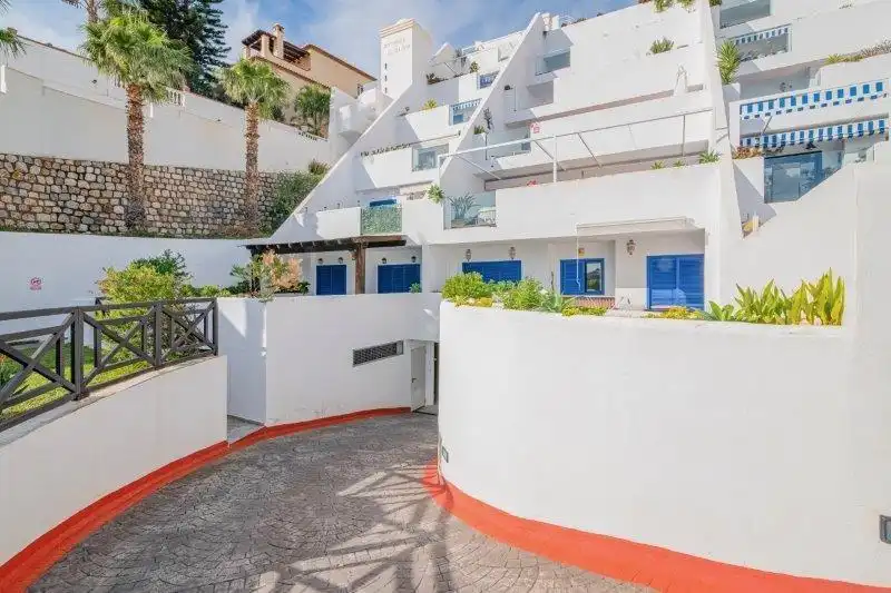 Vista exterior de Apartamento en venta en Almuñécar con Aire acondicionado, Terraza y Amueblado
