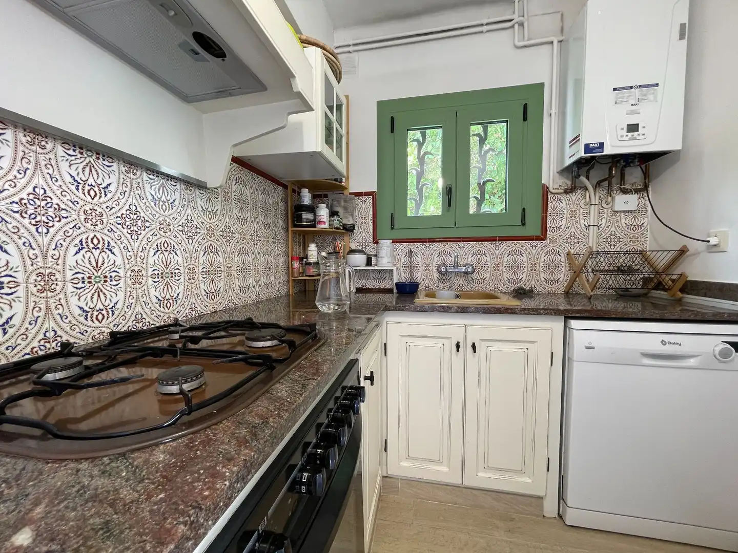 Cuina de Casa o xalet en venda en Santa Cristina d'Aro amb Calefacció, Jardí privat i Traster
