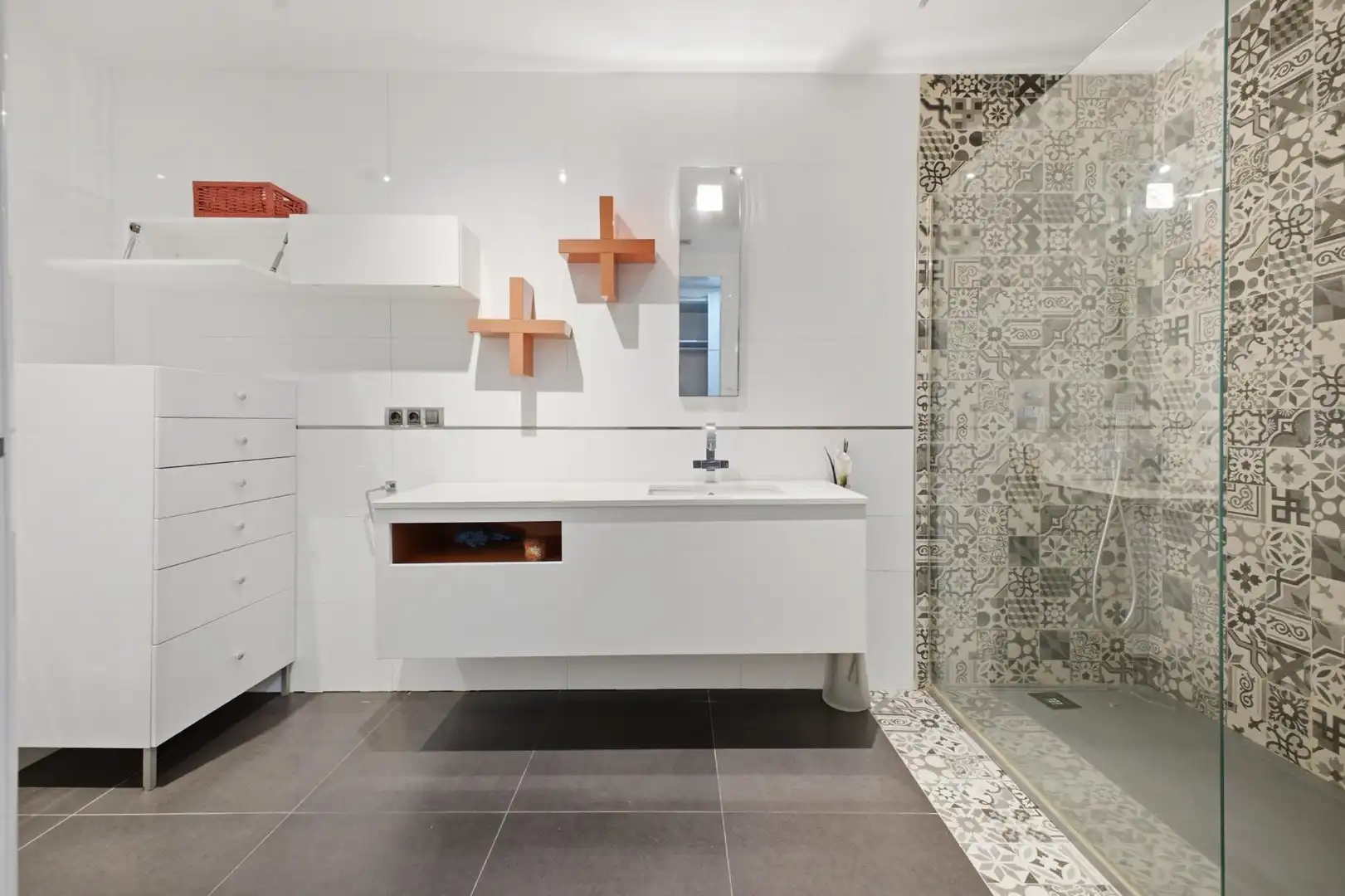 Bathroom of Houses for sale in Aldaia, Valencia