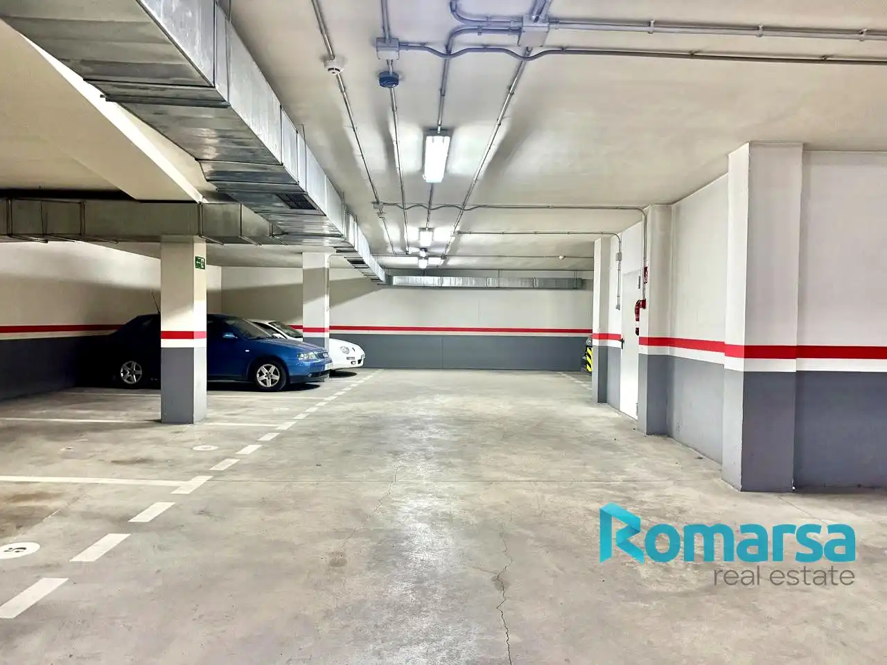 Parking of Flat for sale in Ávila  with Heating, Terrace and Furnished