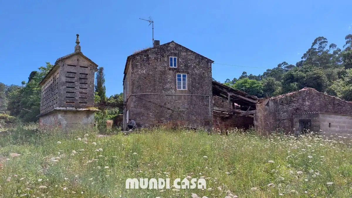 Houses for sale in Boiro