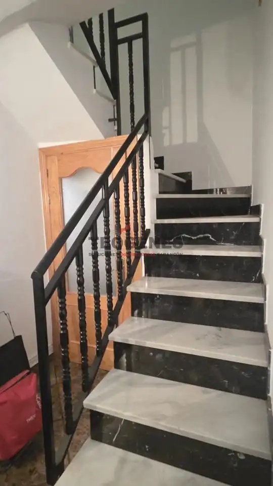 Casa o chalet en venta en Villamayor de Santiago con Calefacción, Trastero y Amueblado