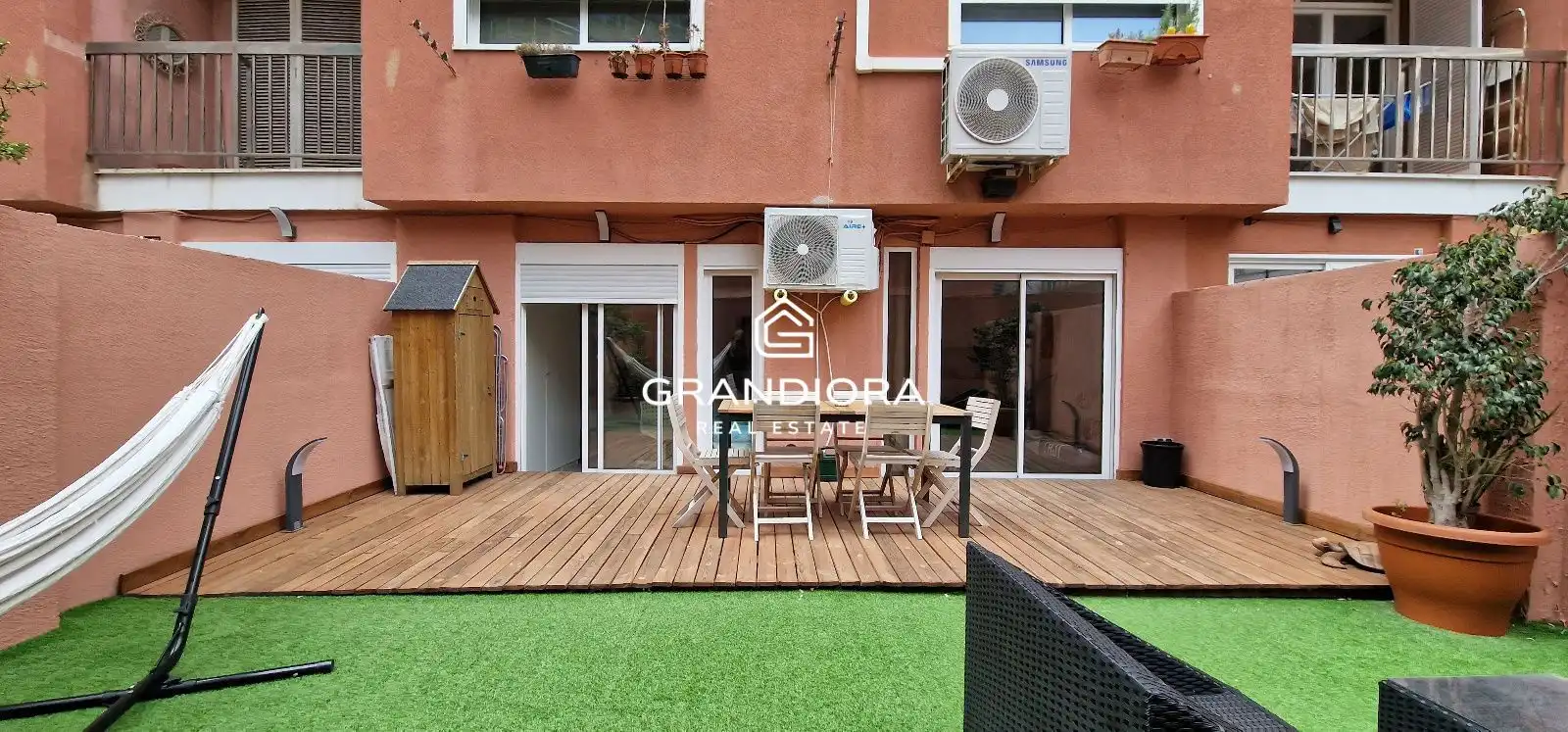 Terrassa de Pis de lloguer en Barcelona amb Terrassa i Moblat