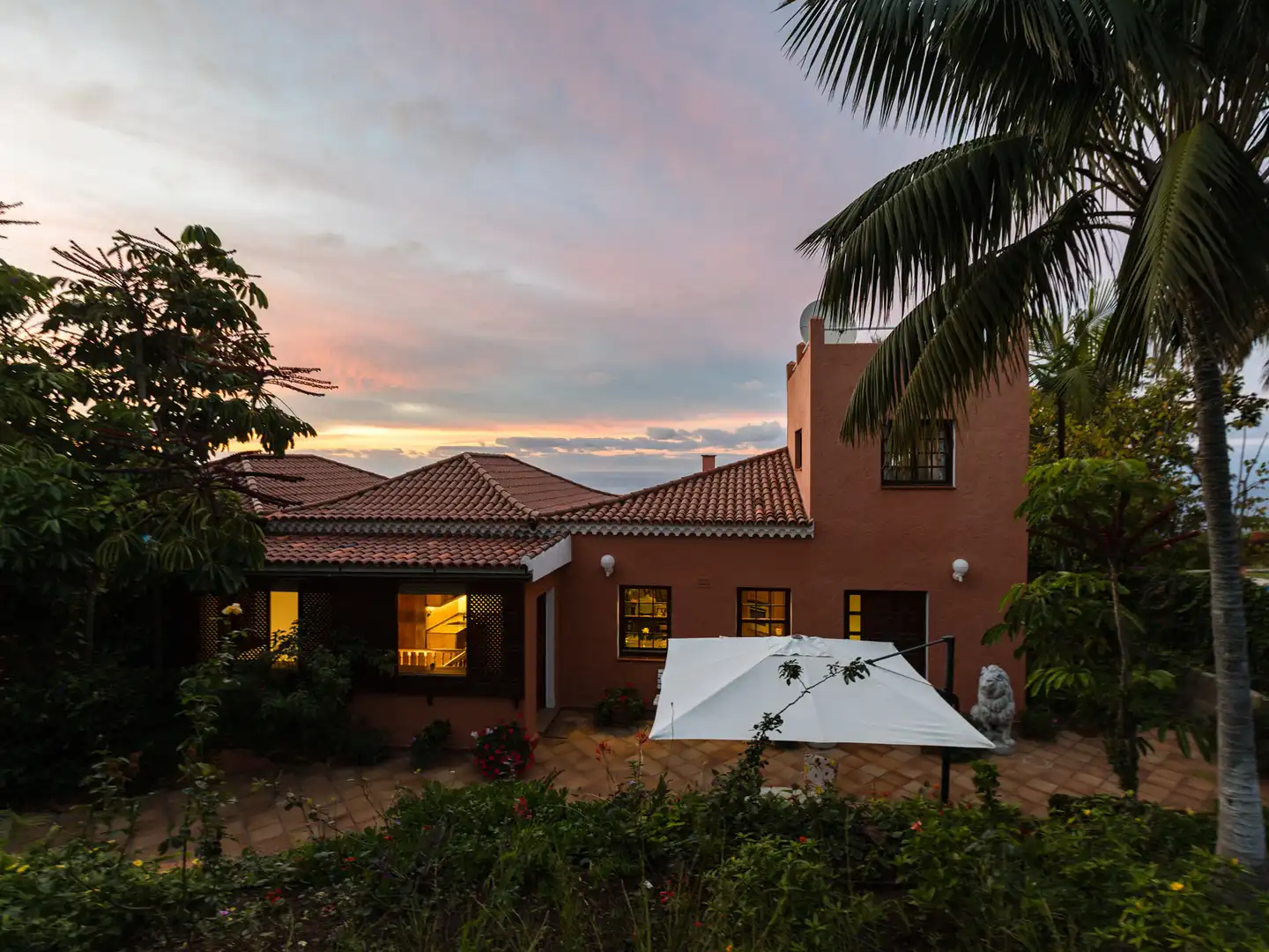 Vista exterior de Casa o chalet en venta en Tacoronte con Aire acondicionado, Jardín privado y Terraza