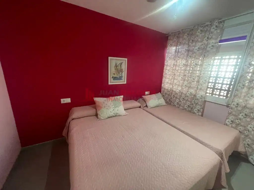 Casa adosada en venta en Calle Veleta, La Antilla