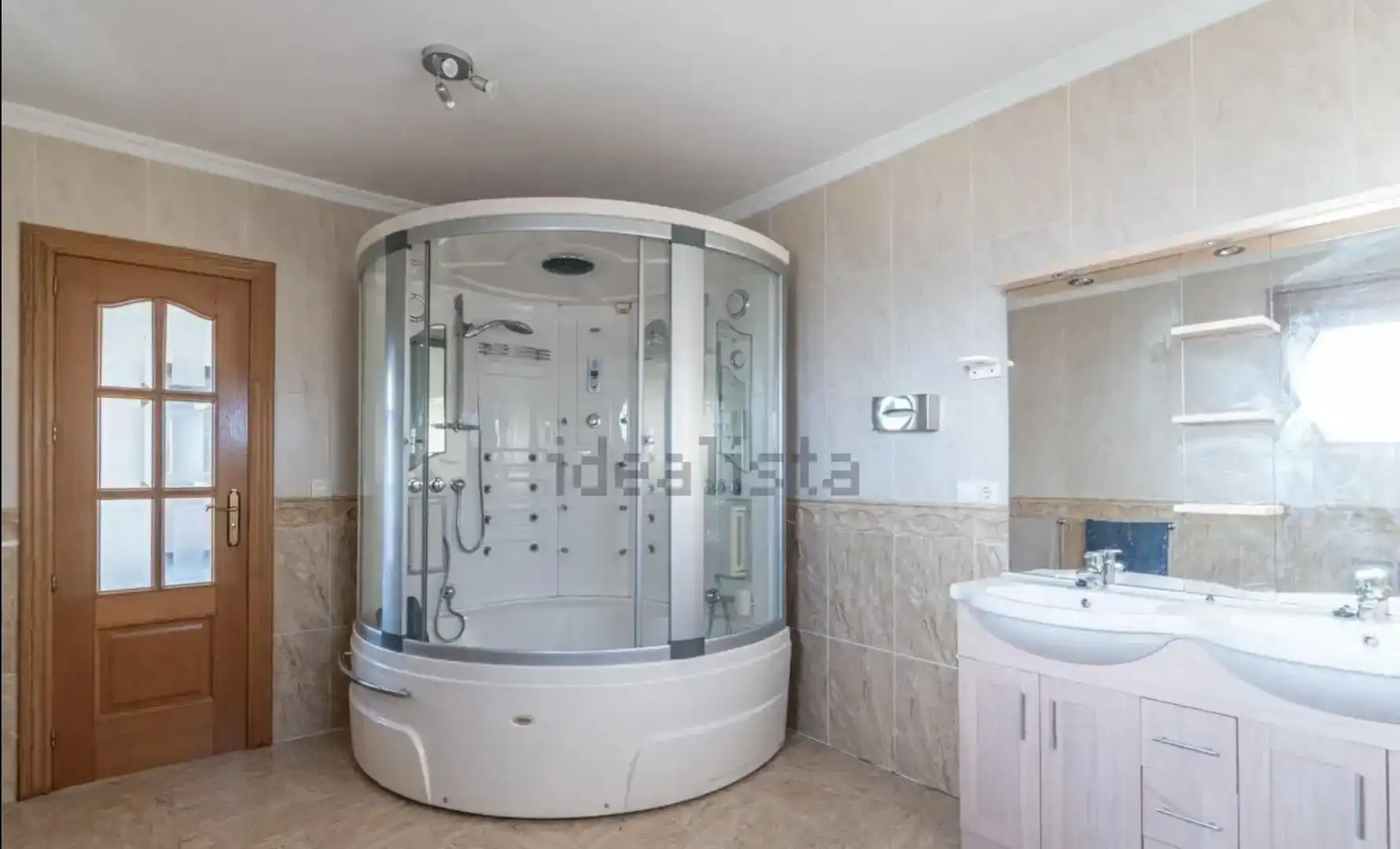 Baño de Casa o chalet en venta en Castril con Aire acondicionado, Piscina y Balcón