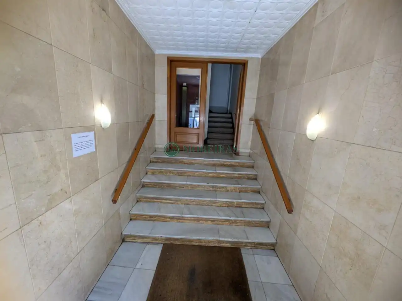 Piso en venta en Ourense Capital  con Calefacción y Trastero