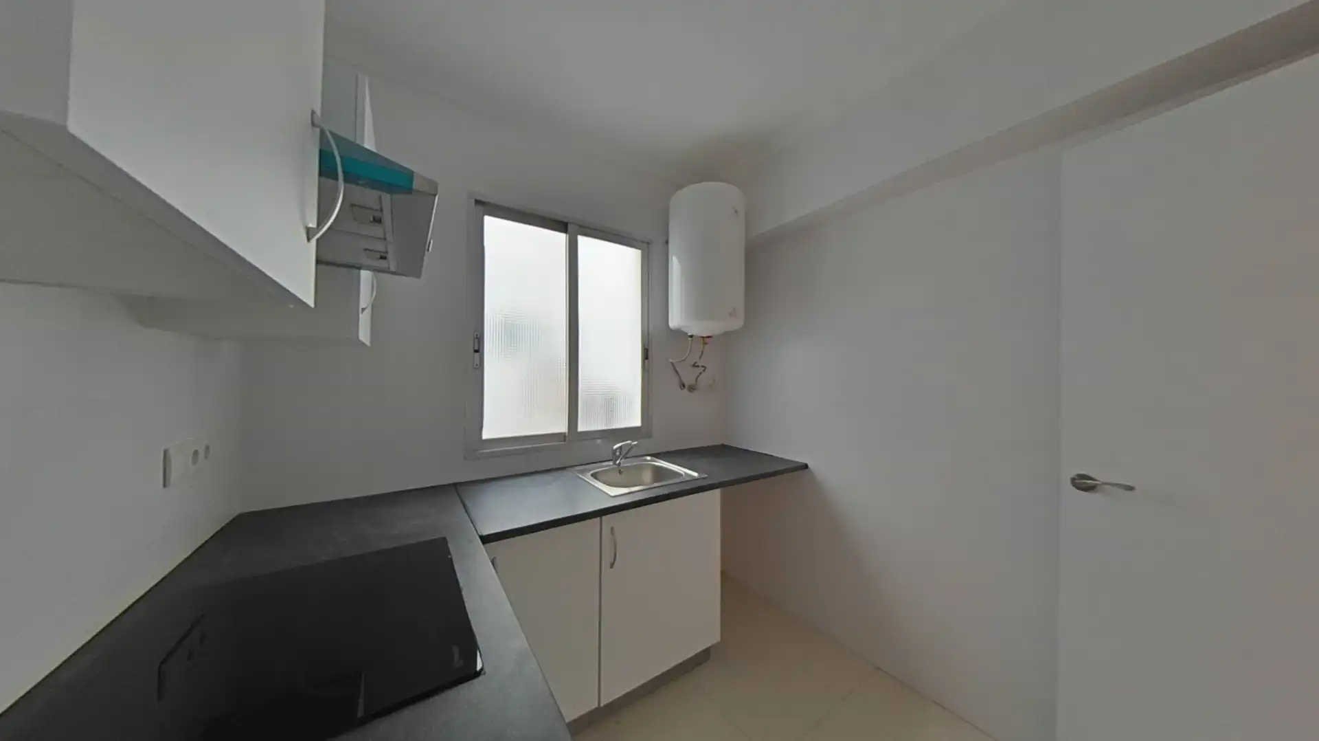 Cocina de Piso en venta en Valencia con Balcón