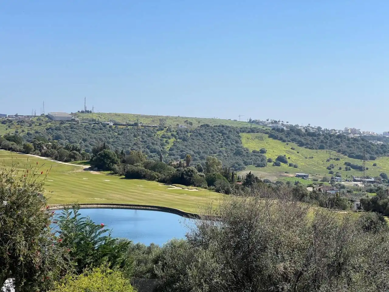 Vista exterior de Casa o chalet en venta en Estepona con Aire acondicionado, Calefacción y Jardín privado