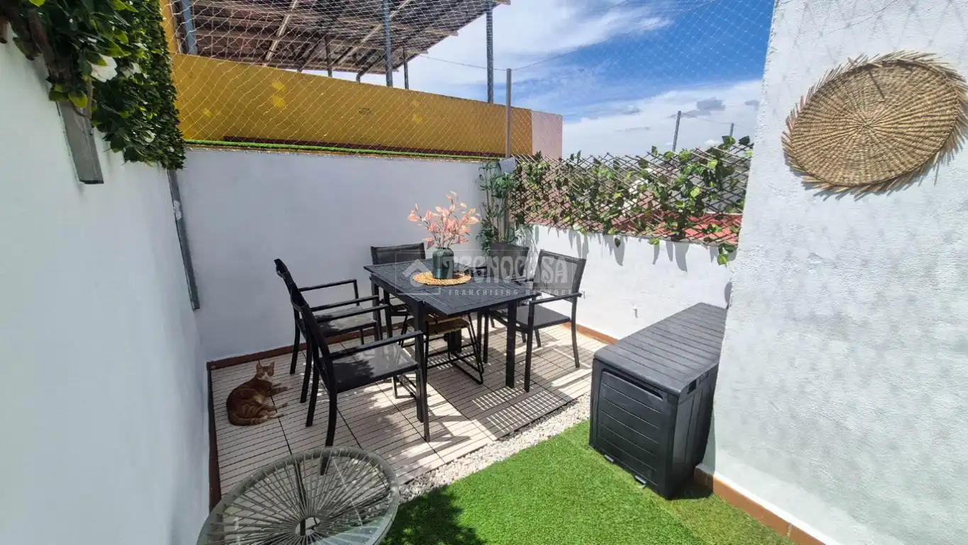 Terrace of Detached homes for sale in Málaga  with Storage room and Community pool