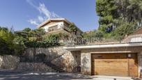 Vista exterior de Casa o xalet en venda en Vallirana amb Aire condicionat, Calefacció i Jardí privat