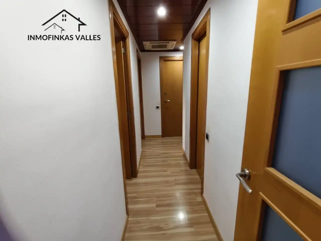 Wohnung zum Verkauf in Parets del Vallès mit Klimaanlage, Heizung und Terrasse