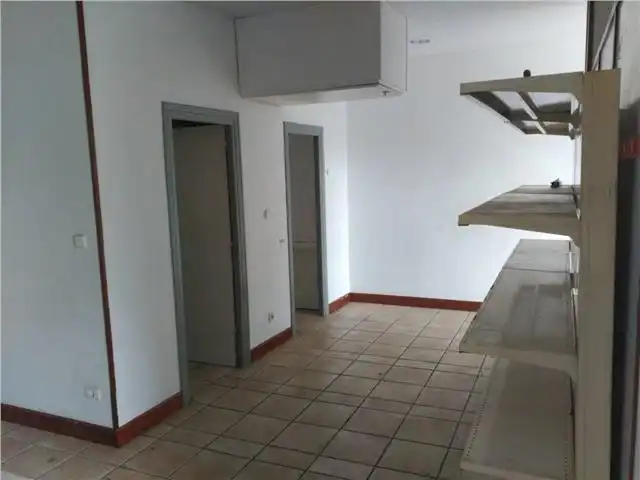 Local comercial en venda a Zalla, imagen 8