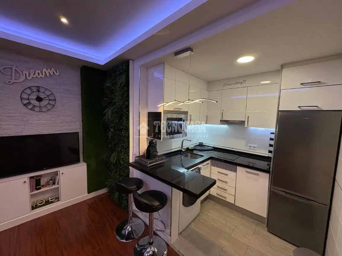 Cocina de Piso de alquiler en Madrid con Aire acondicionado, Calefacción y Amueblado