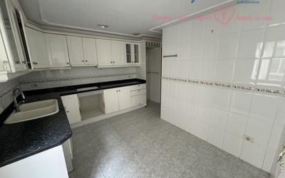 Kitchen of Flat for sale in Almazora / Almassora  with Terrace and Balcony
