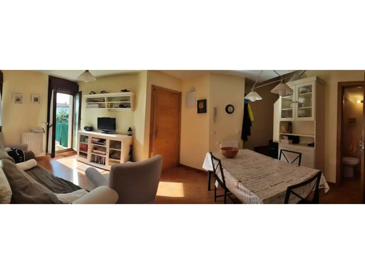 Sala d'estar de Dúplex en venda en Llanes amb Jardí privat, Terrassa i Moblat