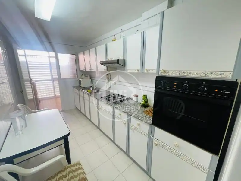 Küche von Wohnung zum Verkauf in Sant Joan Despí mit Heizung, Terrasse und Möbliert
