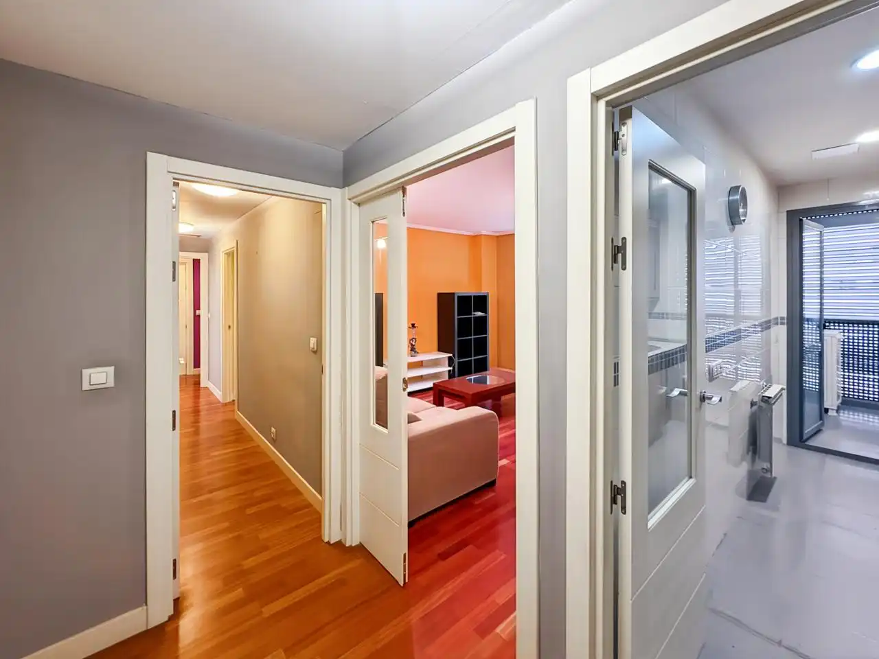 Wohnung zum Verkauf in Madrid mit Heizung, Abstellraum und Gemeinschaftspool