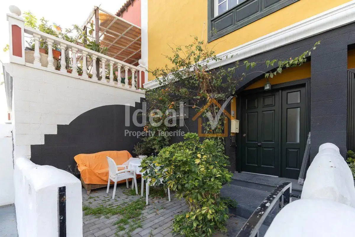 Terraced house with pool for sale in Jardin Botanico, imagen 35
