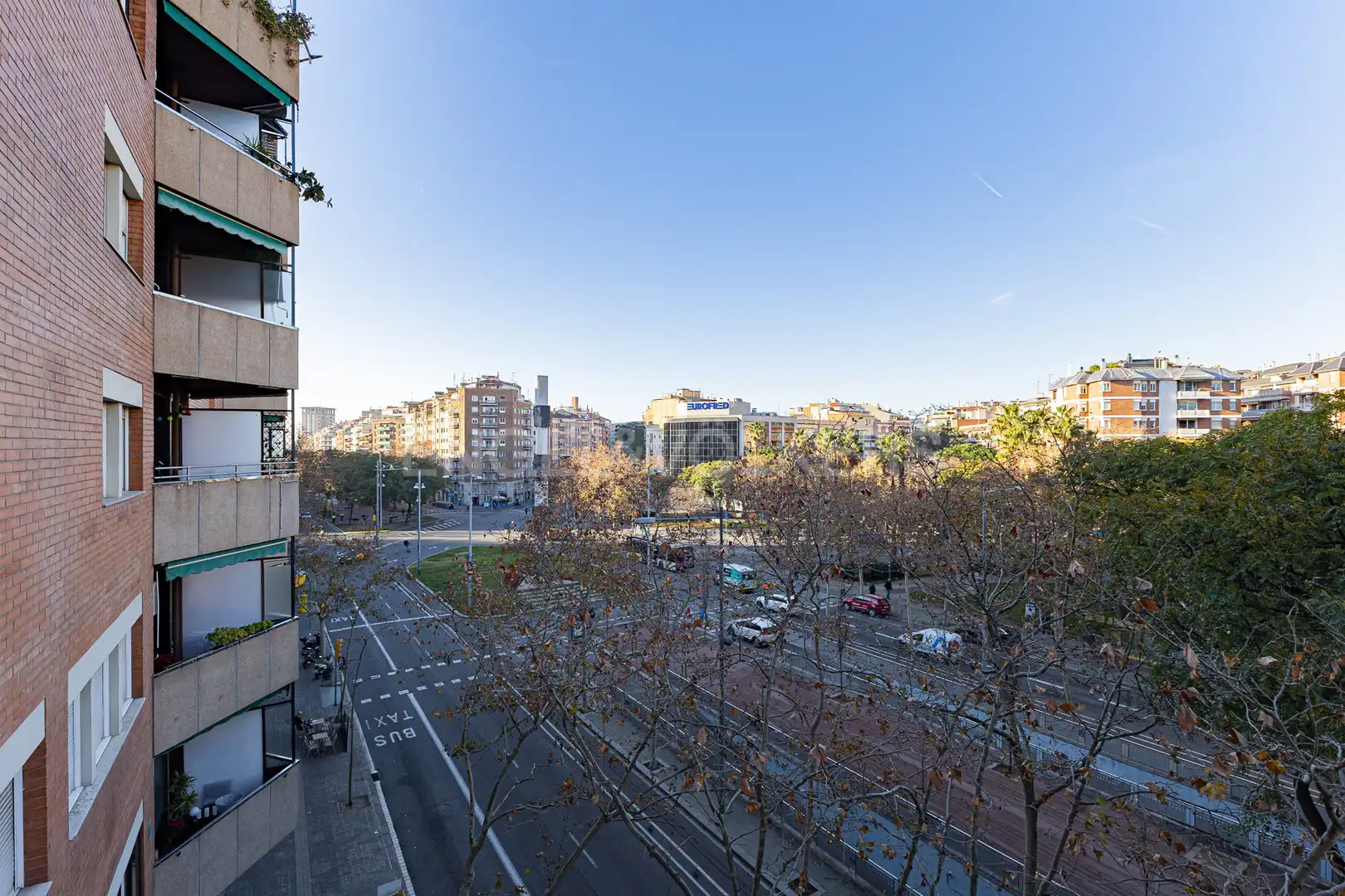Vista exterior de Piso en venta en Barcelona con Aire acondicionado, Calefacción y Parquet