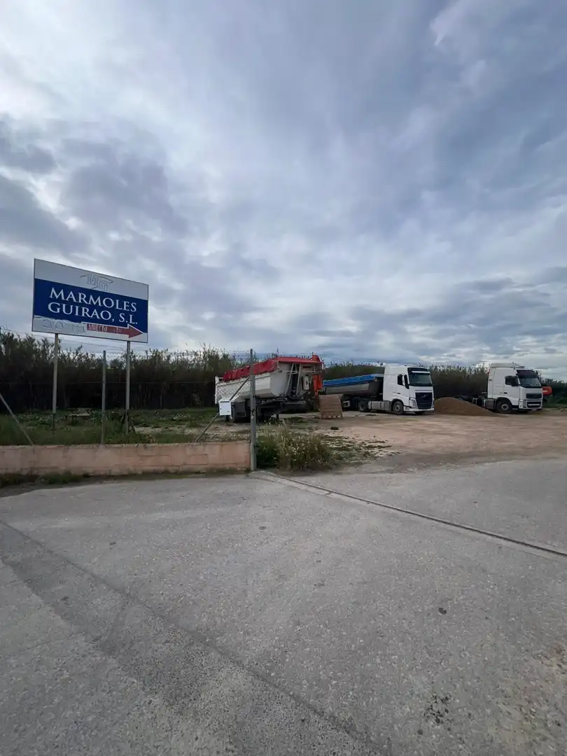Parking de Nave industrial en venta en Murcia