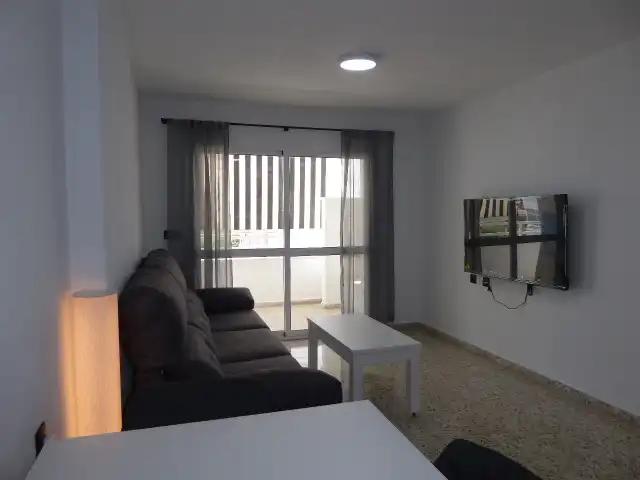 Pis de lloguer a Calle Eduardo de Palacios, 14, Los Guindos - Parque Mediterráneo - Santa Paula
