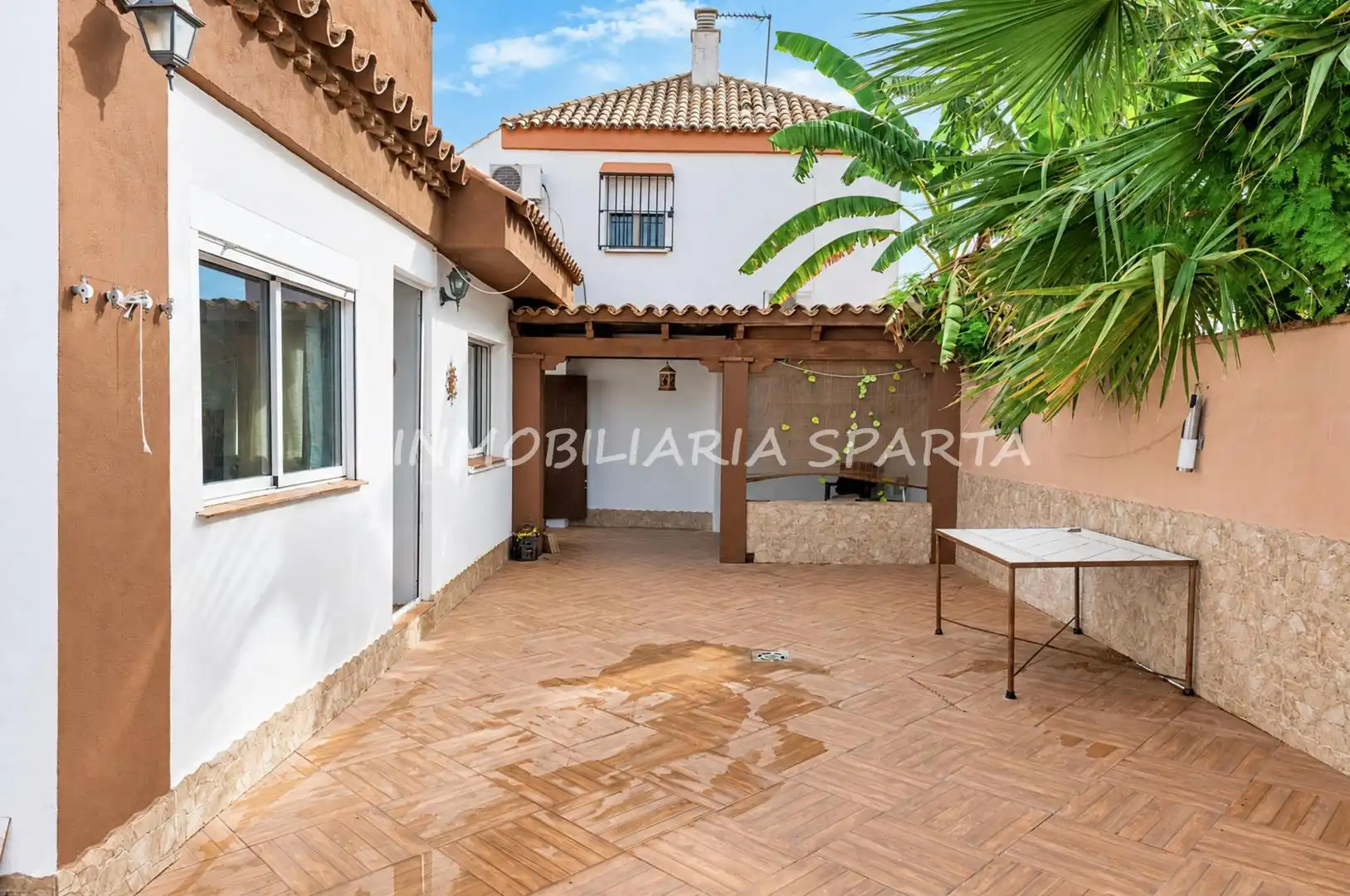 Terrassa de Casa o xalet en venda en Espartinas Pueblo