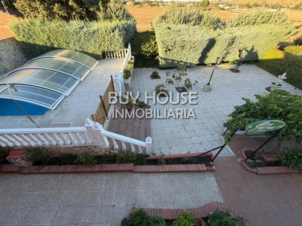 Villa zum Verkauf in El Viso de San Juan, imagen 2